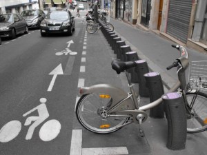 Dirección prohibida sauf velo (La Loire)