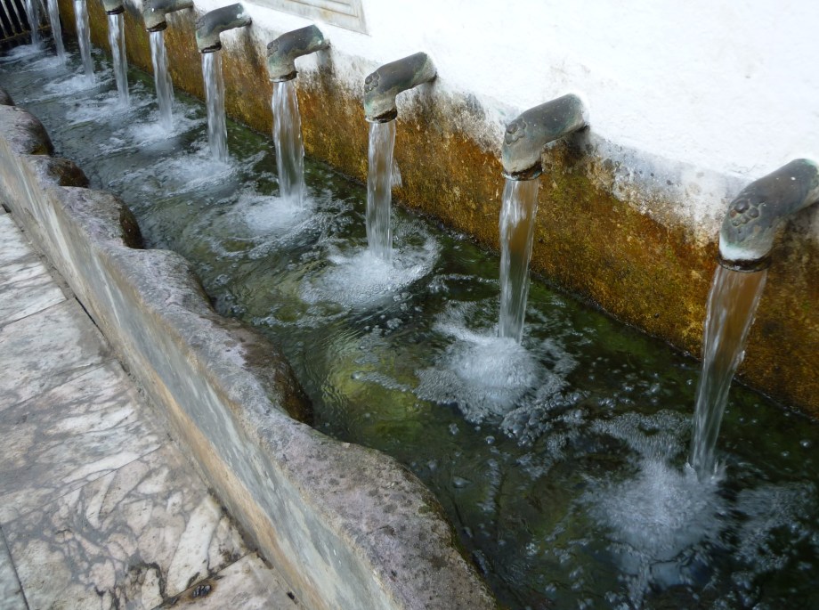 fuente-doce-canos-fuenteheridos