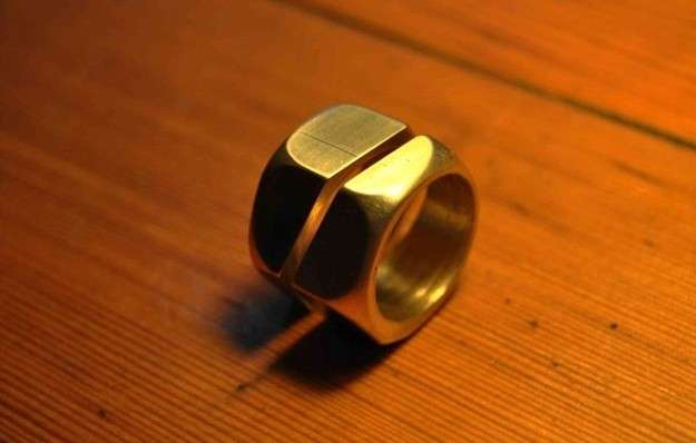 anillos-de-boda-en-forma-de-tuerca