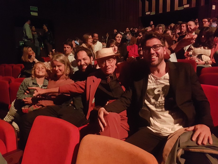 La Familia Adams en Cartuja Center 2018 05 03 Isa, Antonio, Daniel y Javiero (2)