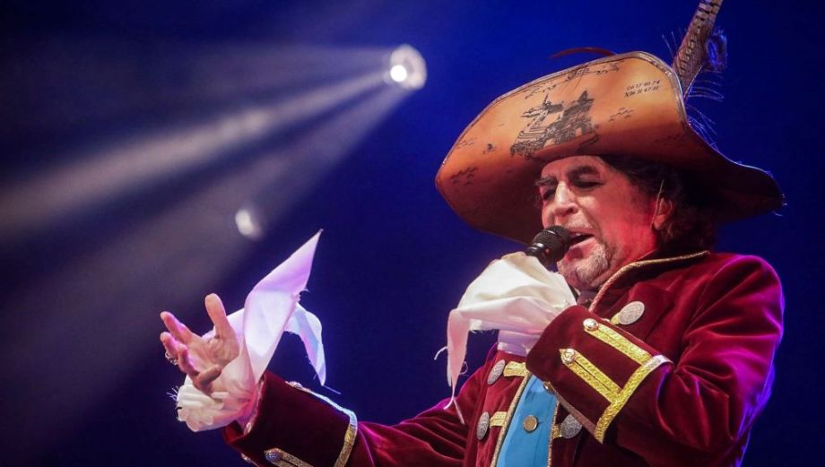 Joaquín Sabina pregona el Carnaval en Cádiz