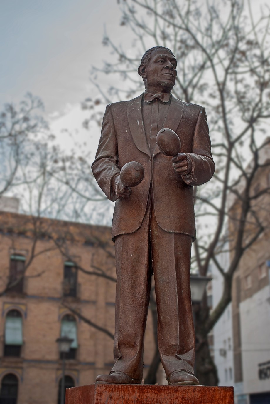 Antonio_Machín frente a los negritos
